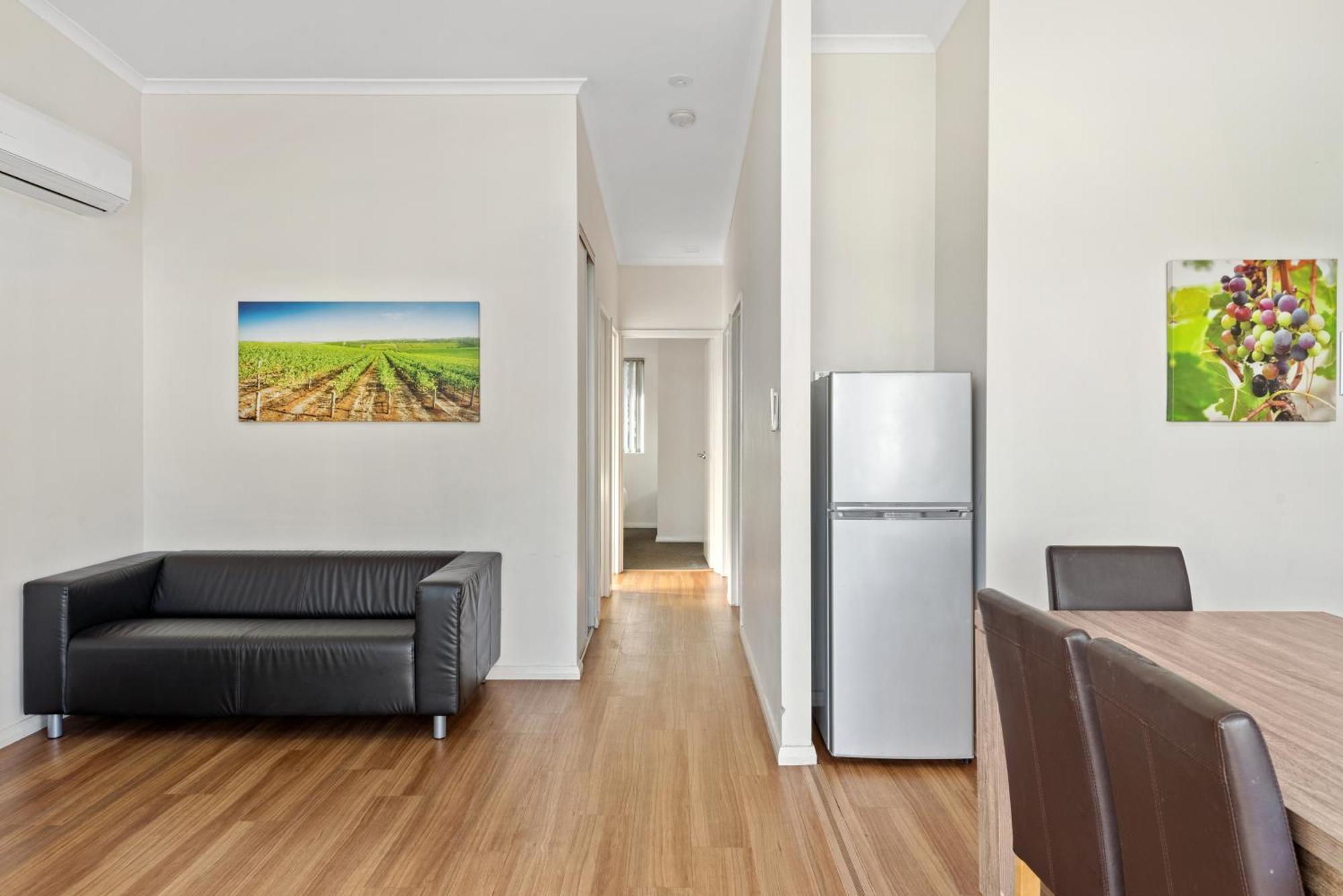 Discovery Parks - Swan Valley Caversham Room photo