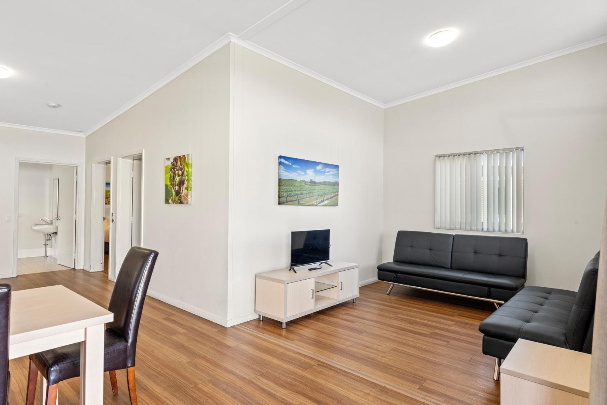 Discovery Parks - Swan Valley Caversham Room photo